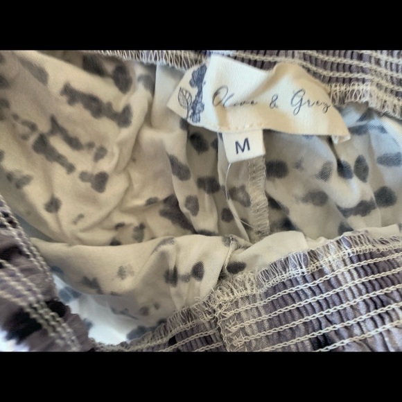Olive & Grey Brand Women’s Shorts - Picture 4 of 8
